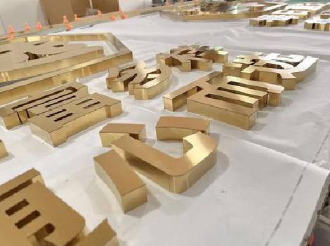 安顺拉丝不锈钢字的特点。